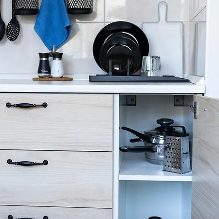 Home-like Walking Distance To The Old Town L Washing Machine L Bus Station Nearby Novi Sad