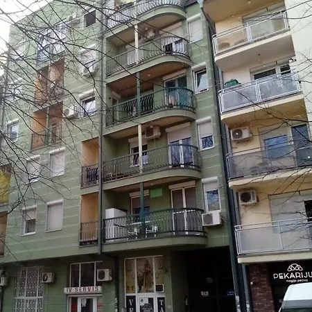 Home-Like Studio Walking Distance To The Old Town L Breakfast L Novi Sad Fair Nearby Apartman