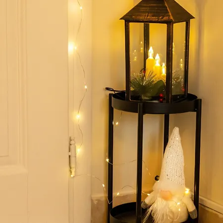 Home-Like Studio Walking Distance To The Old Town L Breakfast L Bus Station Nearby Appartement *